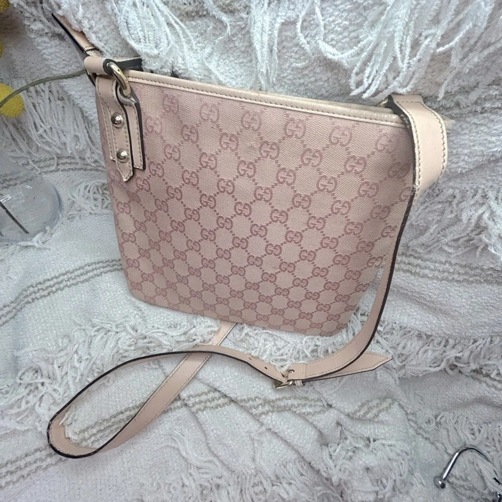 💎 Gucci GG Canvas Flat Messenger Crossbody • Baby Pink 💎 - Picture 2 of 13